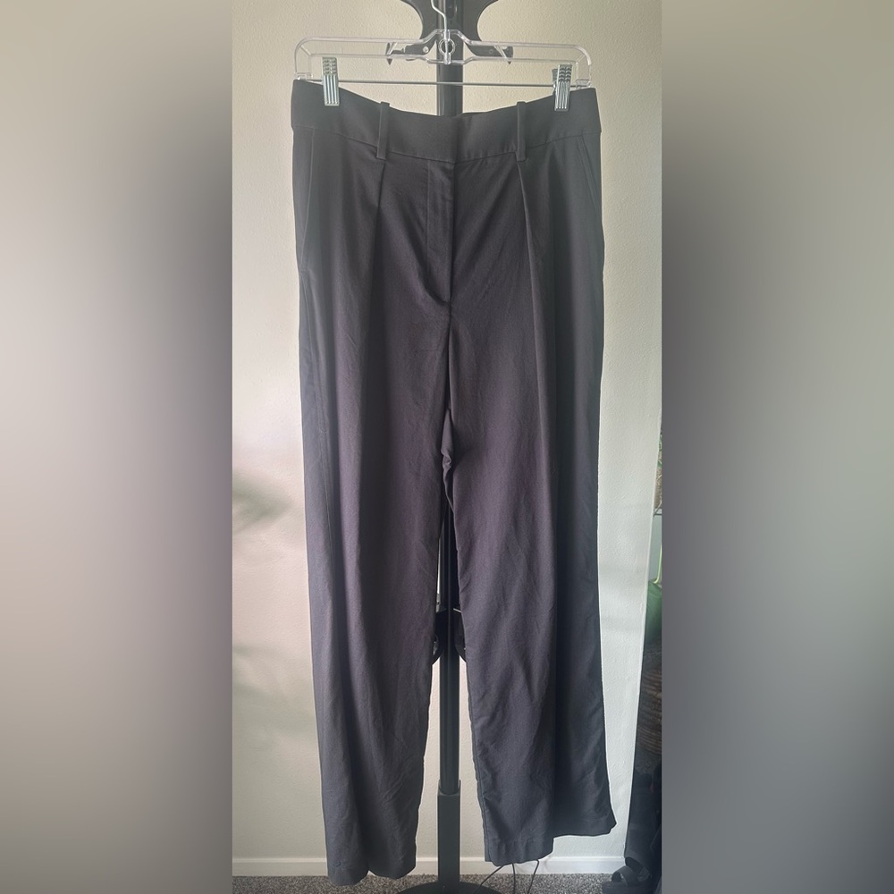 Lululemon womens “pleated front high-rise trousers - regular” - charcoal, size 8
